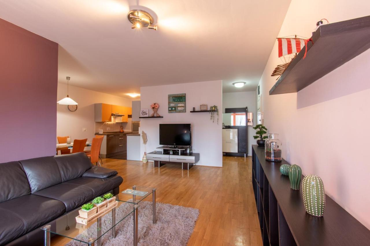 Flexible Selfcheckins 31 - Zagreb - Garage - Loggia - New Apartment Luaran gambar